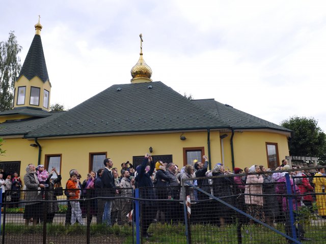 Освящение и установка крестов — фото 8