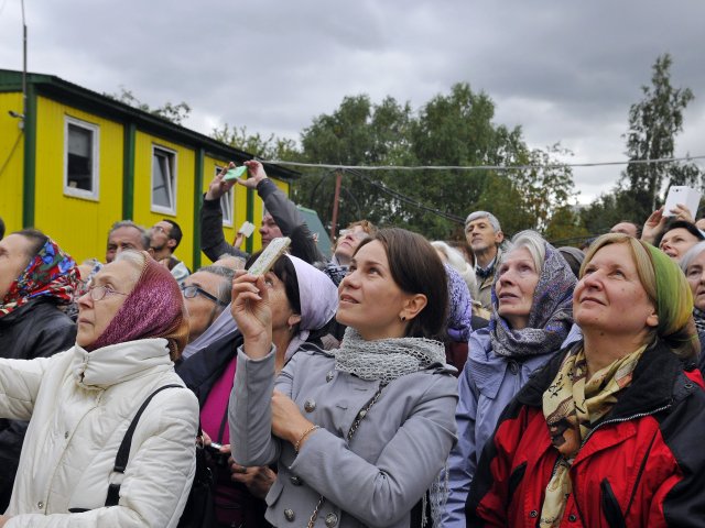 Освящение и установка крестов — фото 18