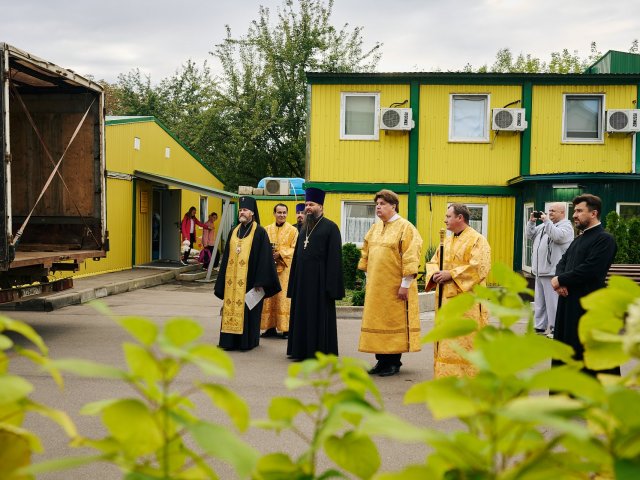 Архиерейское богослужение в престольный праздник — фото 3