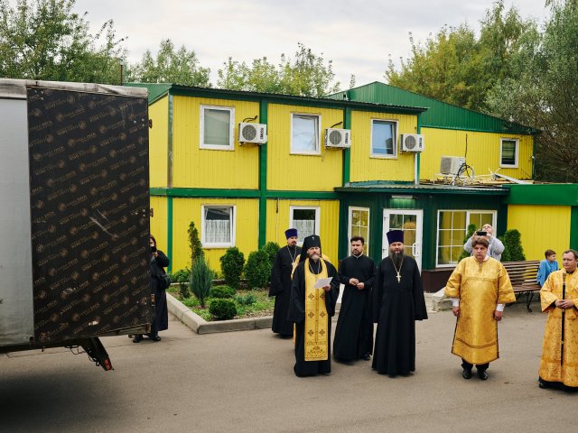 Архиерейское богослужение в престольный праздник — фото 4