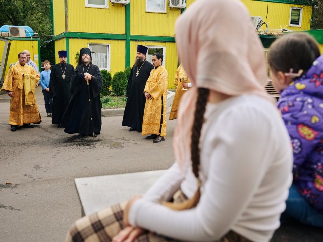 Архиерейское богослужение в престольный праздник — фото 8