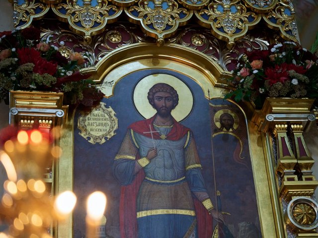 Архиерейское богослужение в престольный праздник — фото 21
